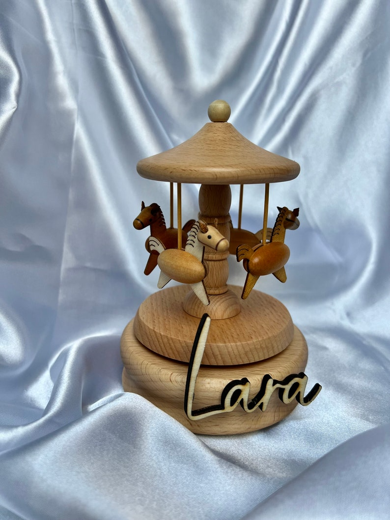 Spieluhr, Spieluhr Holz, Spieluhr Baby, Spieluhr Pferde, Spieluhr personalisiert, Spieluhr Kinder, Babygeschenk Geburt
